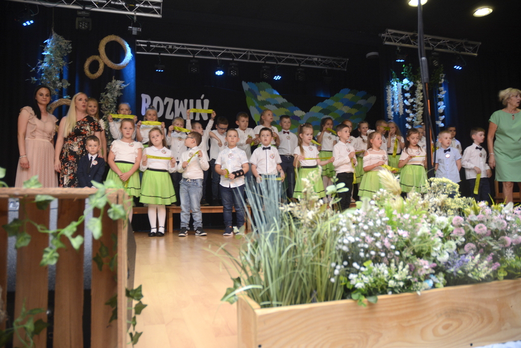 23 czerwca w Miejskim Domu Kultury odbyło się uroczyste i pełne wzruszeń zakończenie jarzębinkowej zerówki.